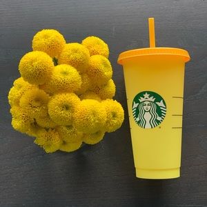 Starbucks COLOR CHANGING CUP! Yellow/orange